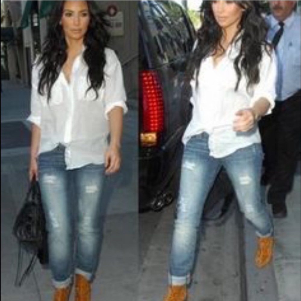 Light Wash Skinny Distressed Jeans - Picture 5 of 5